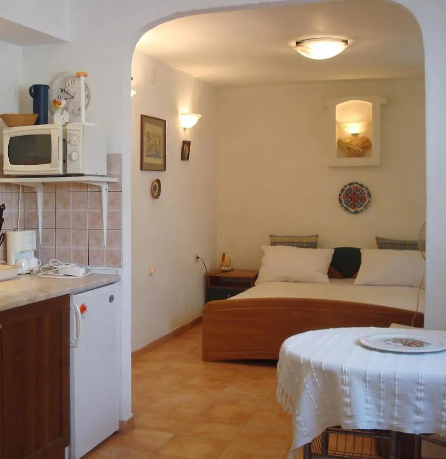 Apartments With A Parking Space Krk - 11646 كرك 0*,